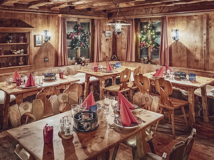 Das charmant eingedeckte Fonduestübli in der Alten Post Davos. | © Davos Klosters Mountains
