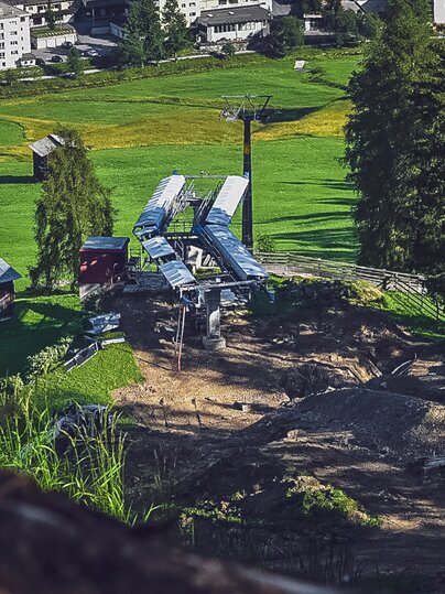 Bei der Mittelstation vom Sessellift Carjöl wird im Sommer ein neuer Einstieg gebaut. | © Davos Klosters Mountains