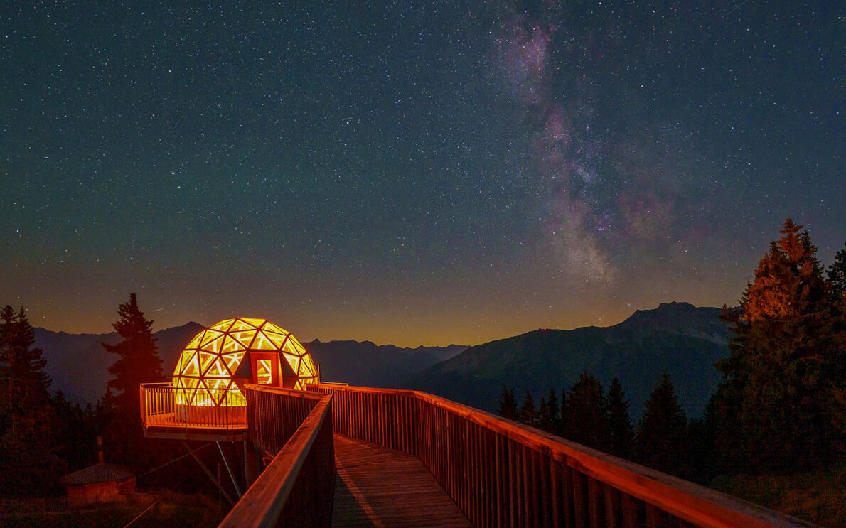 Sternen-Suite auf Madrisa unter dem traumhaften Nachthimmel mit tausenden Sternen. | © Davos Klosters Mountains