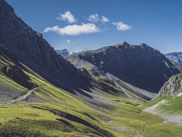 Der Felsenweg von Parsenn zum Strelapass in Davos.