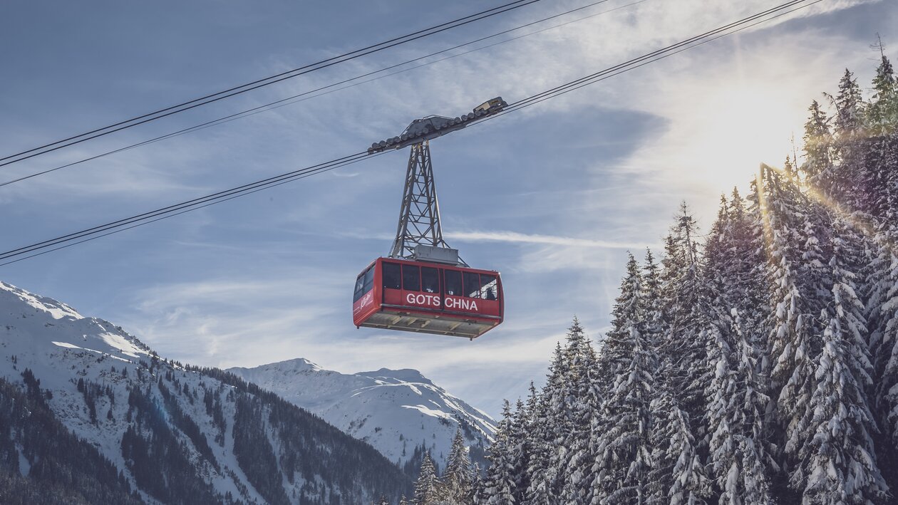 Gotschnabahn in verschneiter Winterlandschaft. | © Davos Klosters Mountains