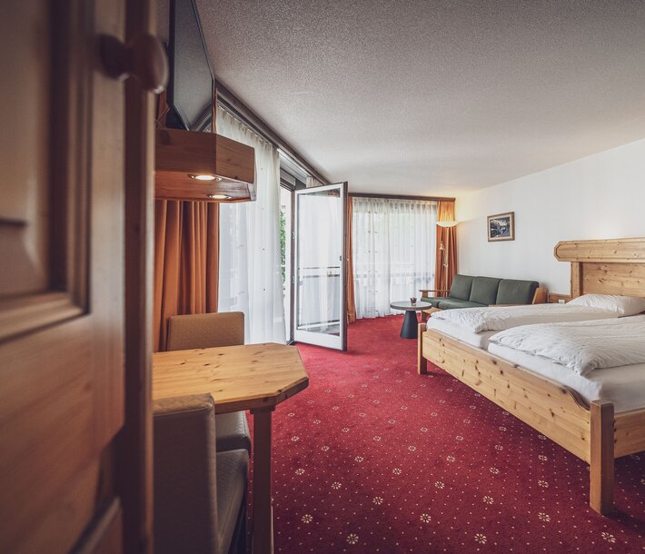 Club Hotel - Rooms only
