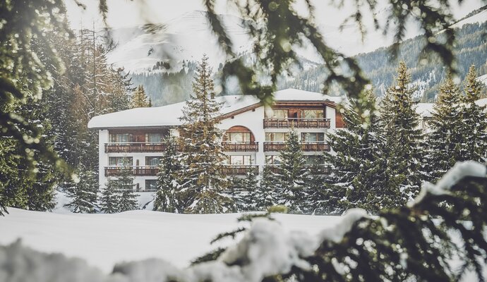 Winterzauber im Chalet Hotel Waldhuus.  | © Davos Klosters Mountains